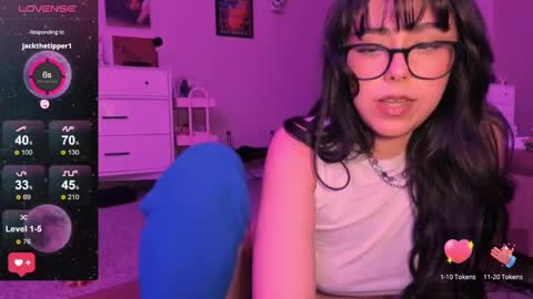 Snapshot of evie_luna chatting on February 12, 2025, 2:24 am Evie Luna online show from February 12, 2025, 2:24 am