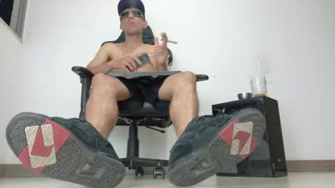 Snapshot of evil_boss1 chatting on July 1, 2026, 11:48 pm evil_boss1 online show from July 1, 2026, 11:48 pm