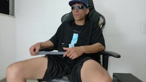 Snapshot of evil_boss1 chatting on July 2, 2026, 5:24 am evil_boss1 online show from July 2, 2026, 5:24 am