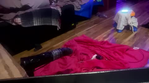 Cloudia Kumz online show from March 6, 2025, 1:48 am