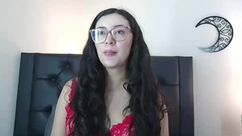 Evolet online show from April 7, 2026, 5:35 pm