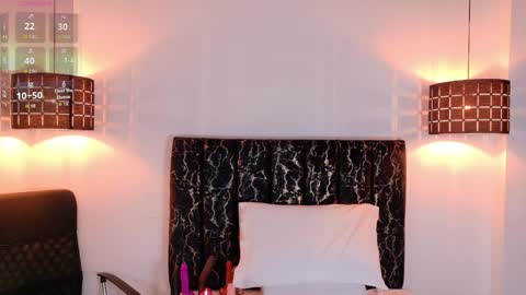Snapshot of evvaa_moon chatting on March 31, 2026, 12:27 pm evvaa_moon online show from March 31, 2026, 12:27 pm