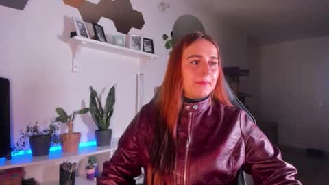 EVY online show from February 9, 2026, 4:27 am