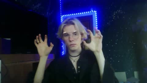 Snapshot of ex1dra06 chatting on March 19, 2026, 1:04 pm Essa online show from March 19, 2026, 1:04 pm