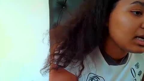 courtney online show from June 12, 2026, 5:28 am