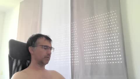 Snapshot of exhibit77 chatting on June 25, 2026, 8:19 am exhibit77 online show from June 25, 2026, 8:19 am