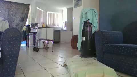 exhibitionnude online show from January 8, 2026, 10:01 pm