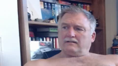 exhibpeacock123 online show from November 26, 2025, 10:05 am