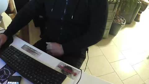 Gio online show from January 26, 2025, 5:34 pm