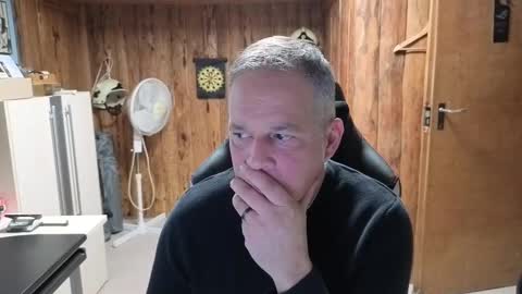 exibe1219 online show from December 27, 2024, 1:18 pm