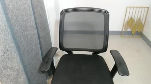 exotic_abby69 online show from October 14, 2025, 8:59 am