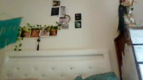 exotic_bailey_1111 online show from October 31, 2025, 5:52 am