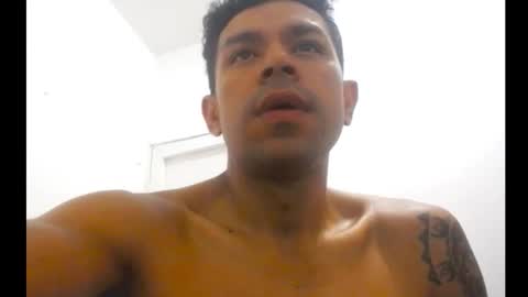 exoticboybigdick online show from December 21, 2025, 4:03 pm