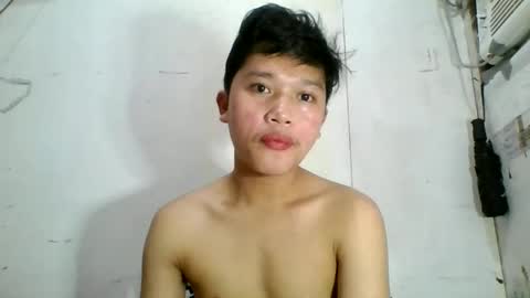 Snapshot of exotichugecock chatting on January 22, 2025, 9:32 pm Jan online show from January 22, 2025, 9:32 pm