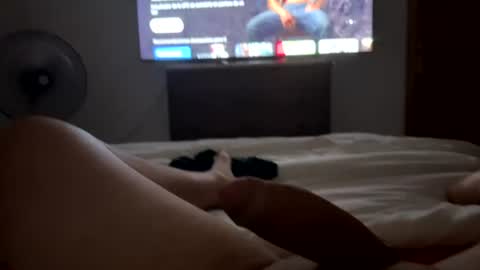 exoticlatins_ online show from August 5, 2026, 9:17 pm