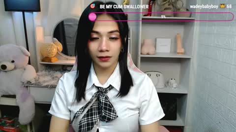 exotictssavie online show from March 9, 2025, 9:14 pm