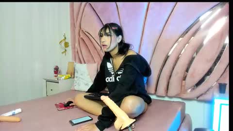 Snapshot of exoticvelvett02 chatting on February 25, 2026, 2:05 pm Velvet online show from February 25, 2026, 2:05 pm