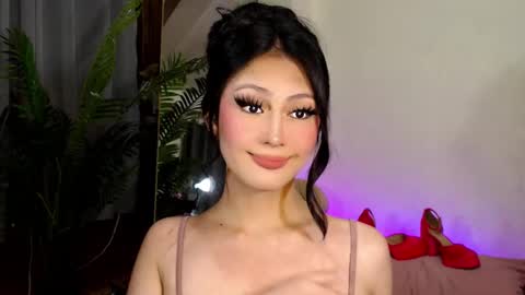 Snapshot of expensive_candyx chatting on December 26, 2024, 11:43 am Candy  online show from December 26, 2024, 11:43 am