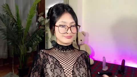 Snapshot of expensive_candyx chatting on January 5, 2025, 5:51 pm Candy  online show from January 5, 2025, 5:51 pm