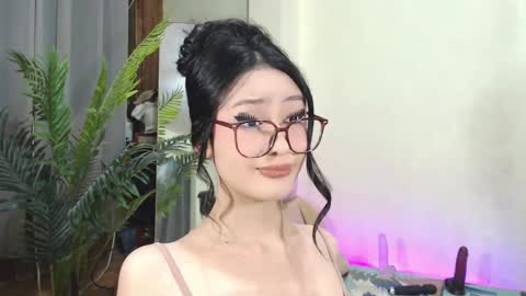 Snapshot of expensive_candyx chatting on March 4, 2025, 3:15 pm Candy  online show from March 4, 2025, 3:15 pm