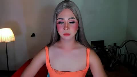 expensive_elise online show from March 24, 2026, 12:10 pm