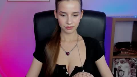 Maya online show from October 29, 2025, 7:32 am