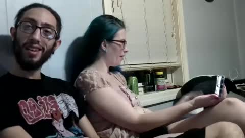 Snapshot of extaticxx chatting on December 4, 2024, 3:15 am Extrastatic94 online show from December 4, 2024, 3:15 am