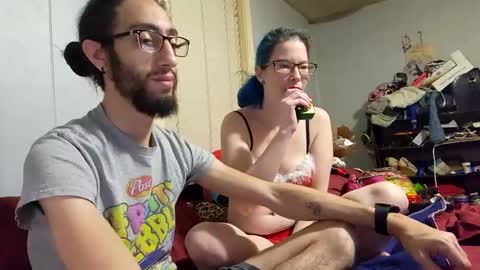 Snapshot of extaticxx chatting on December 26, 2024, 4:53 am Extrastatic94 online show from December 26, 2024, 4:53 am