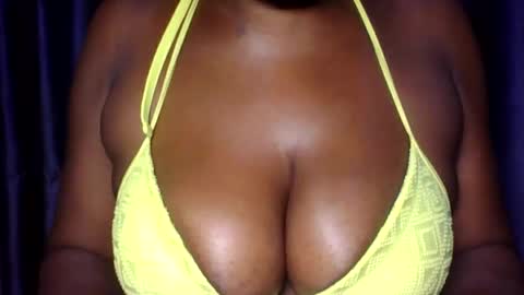 extremelywetgirl_ online show from April 3, 2026, 5:05 am