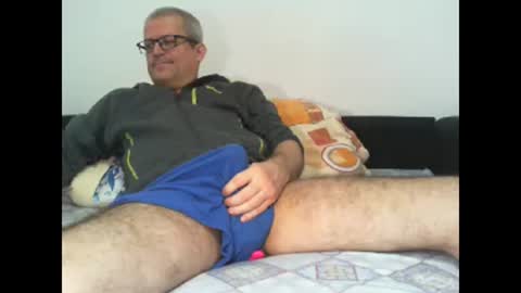 Snapshot of eyes12 chatting on January 31, 2026, 9:35 pm GEORGE online show from January 31, 2026, 9:35 pm