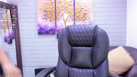      online show from November 29, 2025, 7:28 pm