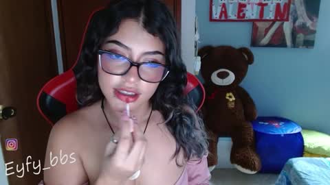 Snapshot of eyfy_bbs chatting on February 27, 2025, 8:53 pm Nadia online show from February 27, 2025, 8:53 pm