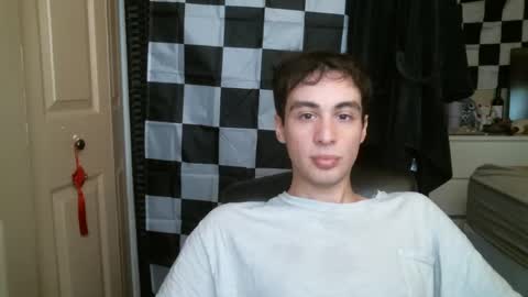 Ezra Naamah online show from January 19, 2025, 3:42 pm