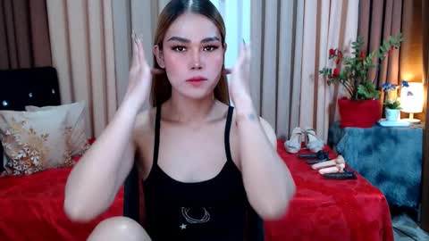 Snapshot of ezrahollywood chatting on February 17, 2025, 3:15 am UR SWEET EZRA online show from February 17, 2025, 3:15 am