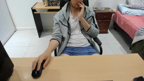 Ezzeq online show from October 6, 2025, 1:08 pm