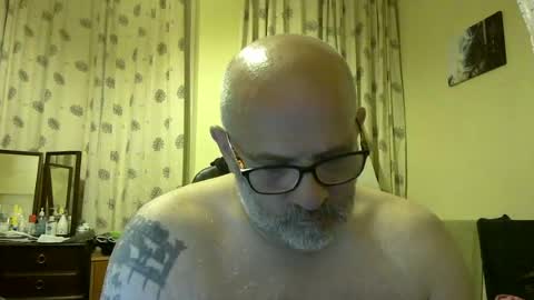 f1zzeek online show from June 14, 2026, 1:03 am