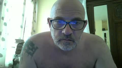 f1zzeek online show from July 1, 2026, 3:23 pm