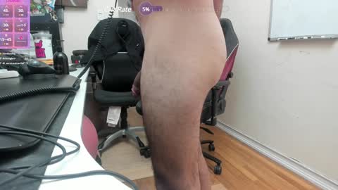 Snapshot of f8krbk chatting on December 4, 2024, 5:33 pm Rob The Russian Bear online show from December 4, 2024, 5:33 pm