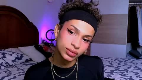 Snapshot of fabi_smith09 chatting on May 25, 2026, 5:02 am Fabi online show from May 25, 2026, 5:02 am