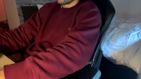 Snapshot of fabian_196 chatting on December 10, 2024, 11:00 am Call me bitch online show from December 10, 2024, 11:00 am