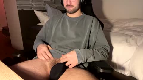 Snapshot of fabian_196 chatting on January 2, 2025, 6:45 pm Call me bitch online show from January 2, 2025, 6:45 pm