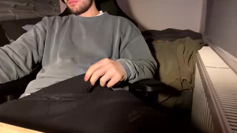 Snapshot of fabian_196 chatting on January 25, 2025, 5:08 pm Call me bitch online show from January 25, 2025, 5:08 pm