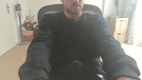 Snapshot of fabian_196 chatting on September 26, 2025, 11:03 am Call me bitch online show from September 26, 2025, 11:03 am