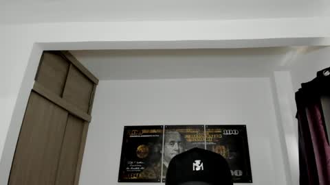 Snapshot of fabian_arango chatting on April 29, 2026, 3:05 pm Fabian arango online show from April 29, 2026, 3:05 pm