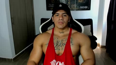 Snapshot of fabian_arango chatting on May 5, 2026, 6:27 pm Fabian arango online show from May 5, 2026, 6:27 pm