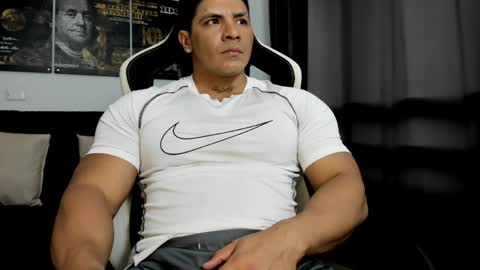 Snapshot of fabian_arango chatting on May 22, 2026, 7:15 am Fabian arango online show from May 22, 2026, 7:15 am