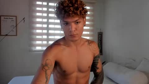 Snapshot of fabrizio_amery chatting on December 15, 2024, 12:06 pm - A N D E R online show from December 15, 2024, 12:06 pm