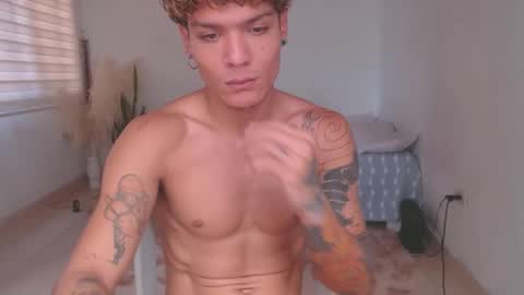 Snapshot of fabrizio_amery chatting on January 17, 2025, 6:44 pm - A N D E R online show from January 17, 2025, 6:44 pm