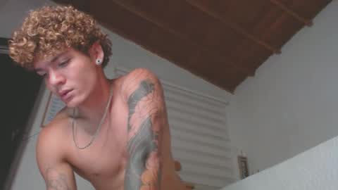 Snapshot of fabrizio_amery chatting on March 4, 2025, 12:50 am - A N D E R online show from March 4, 2025, 12:50 am