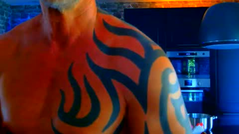 fabxxxl online show from May 24, 2026, 2:11 pm